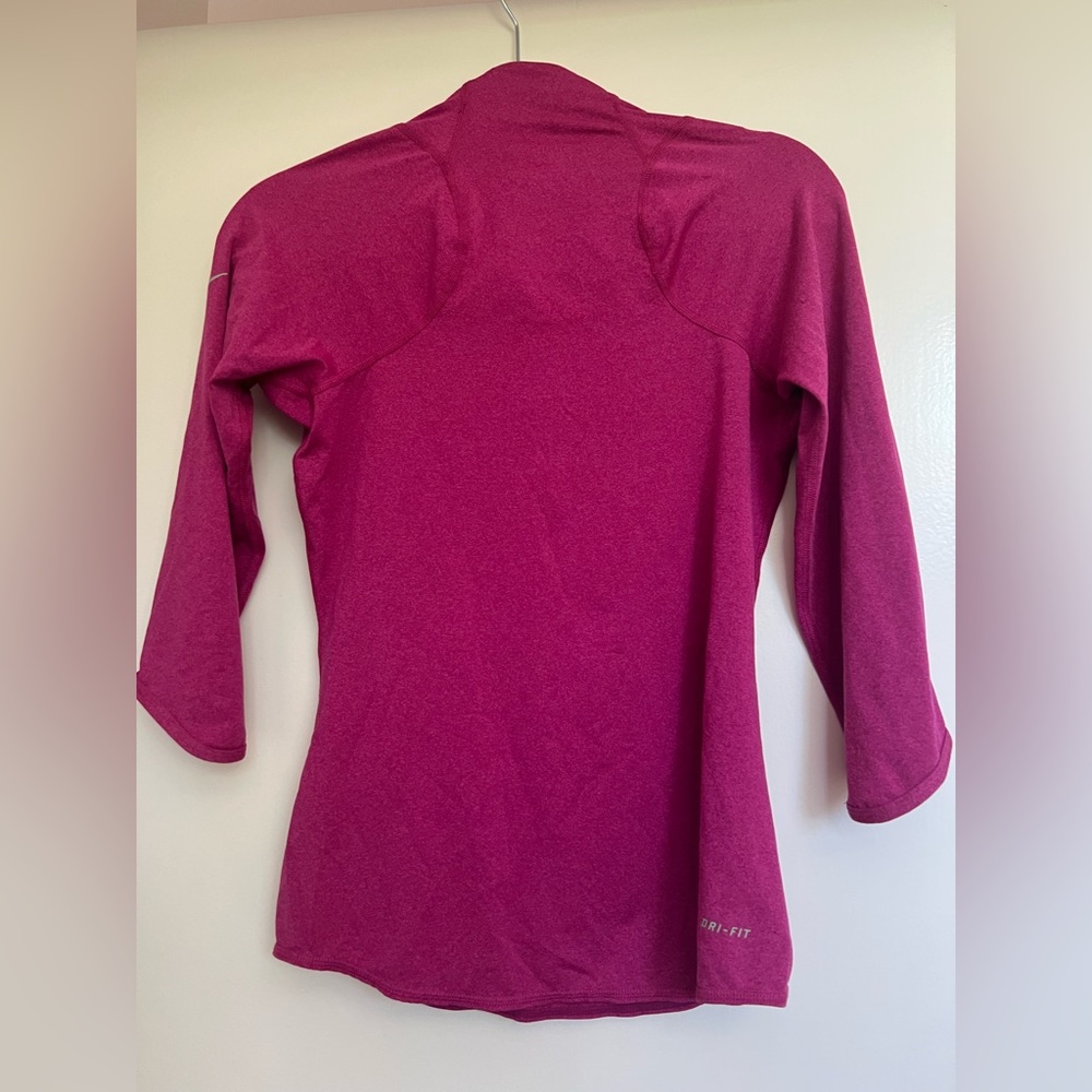 Nike Dri fit 1/2 zip 3/4 length sleeve